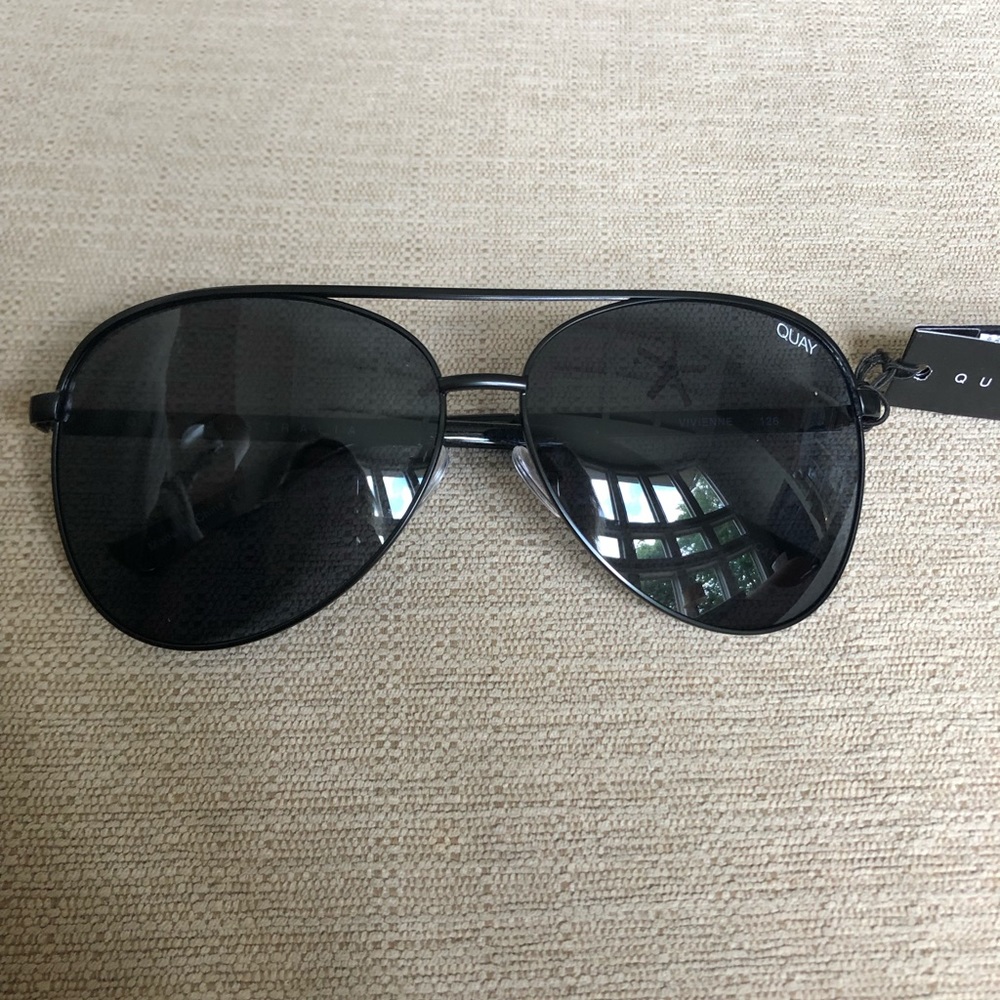 QUAY AUSTRALIA Vivienne sunglasses
